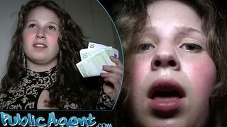 18-årige piges første smag