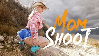 Country milf cj tak redning tvilling med varm, beskidt sex