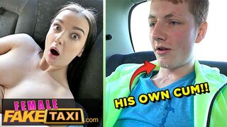 Lady Gang går amok sutte hendes store pik teenager pov i taxaen