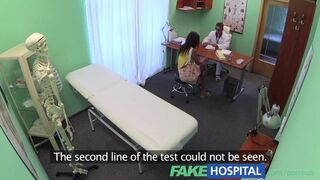 Falsk hospital - lægen hjælper en sexet snyd patient til at undfange barnet