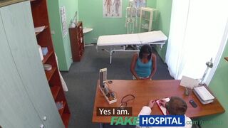 Falsk hospital: patient beder om større bryster, men du får en læge fyr i stedet