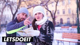Francesca Di Caprio 's vilde anal sex med Neeo i udlandet
