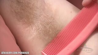 Hairy teen fisse cyan lår behåret eventyr