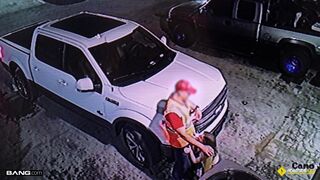Den blonde teenage pige på siden af vejen brutalt kneppet af ambulancen fyr