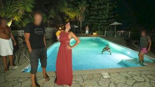 Kinky gruppe sprøjt i porno villa - alle hullerne er åbne!