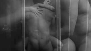 Hot teen par med ægte sex og vilde orgasmer