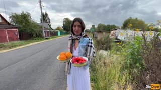 Jeg bad landmanden vise mig, hvordan han dyrker saftige frugter og grøntsager