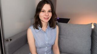 Besluttet af porno: første casting med en sød 19-årige amatør