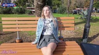 På offentlige steder, sprængt omkring - fjernbetjening vibrator suger mine trusser