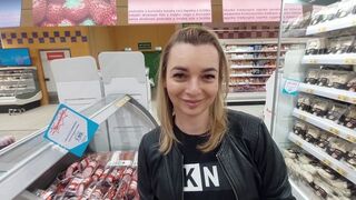 Jeg mødte ham i shopping, han stinker i offentlige wc, og han sluger kæmpe kvindesprøjt