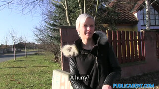 Offentlig agent - Tjekkisk piges skaldede kusse