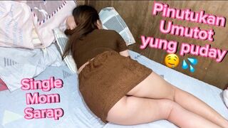 Pinay single mor prutter efter hårdt fuck