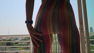 Stor fornøjelse og orgasme onanere på solen # naturlige pige eventyr på balkonen af hotellet