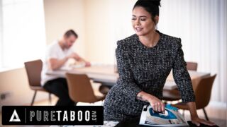 Hot MILF forfører hendes sørgende stedsøn i Pure Taboo seneste video