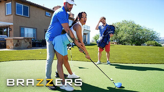 BRAZZERS - Luna Stjerne snyder på mand med golf træner i stedet for at lære en ny sport