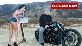 Anissa Kate ridning Mark Davis vildt i den forbudte zone