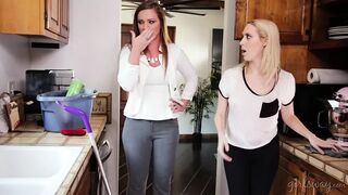 Cadence Lux, teenager rengøringsdame, vrider, forfører ejeren